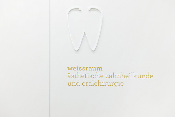 Dr. Matthias Fiebiger weissraum Dental surgery