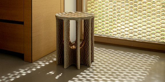 Tola Dolza Side Table AEVA Versprechen für die Ewigkeit