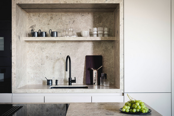 Groß & Partner Grundstücksentwicklungsgesellschaft mbH FOUR Frankfurt Musterwohnung  l5 1